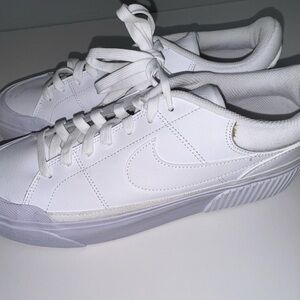 Nike Men's White and Gray Sneakers Nike Court Legacy Lift